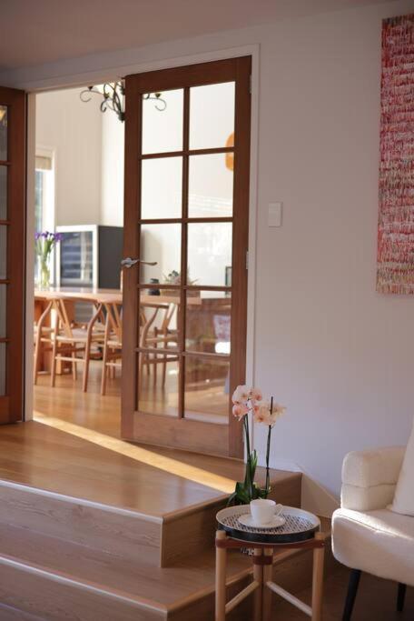 Modern Lifestyle Retreat With Stunning City View Auckland Eksteriør billede